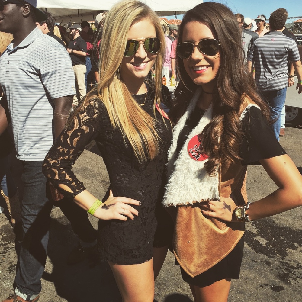 BLACK LACE ROMPER